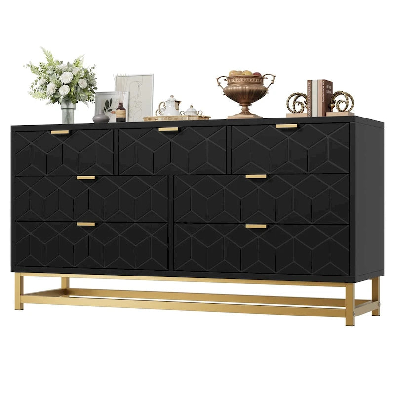 7-Schubladen-Kommode fürs Schlafzimmer, 136 cm breit mit goldenen Metallbeinen