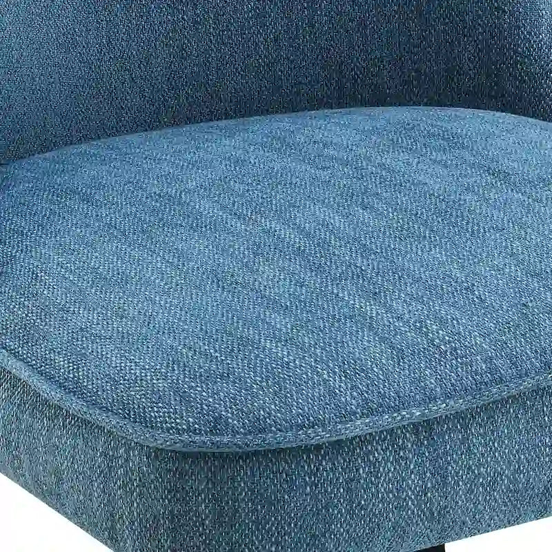 Moderner drehbarer Esszimmerstuhl mit gepolsterter Sitzfläche und Metallbeinen