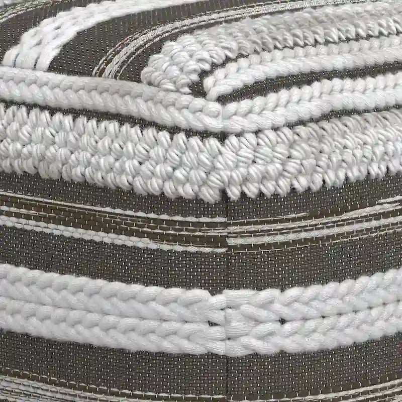 Boho-Sitzpouf mit handgewebtem Muster
