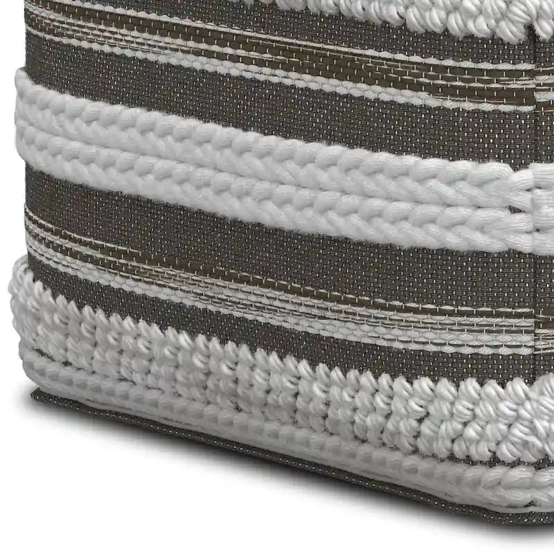Boho-Sitzpouf mit handgewebtem Muster