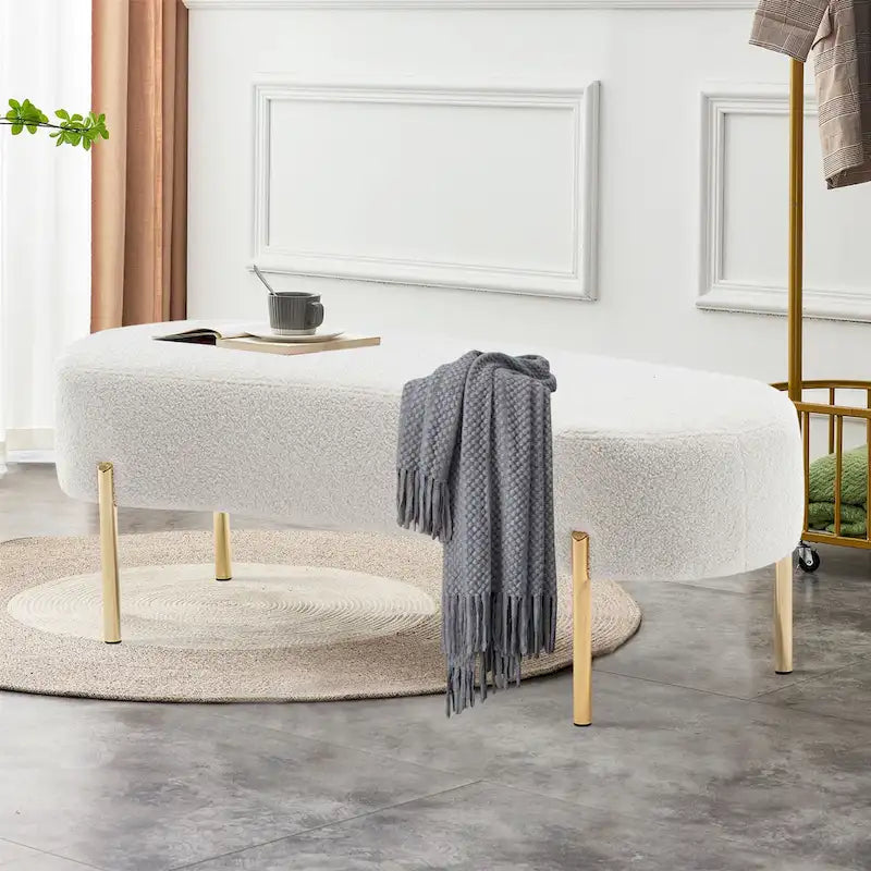 Gepolsterte Ottoman-Sitzbank mit goldenen Metallbeinen, 116 x 39 cm